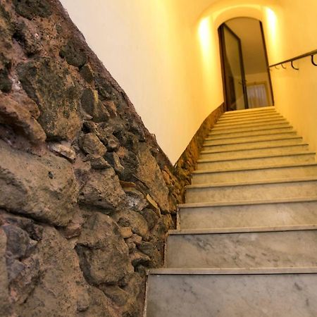 كاتانيا Suittom Apartment المظهر الخارجي الصورة